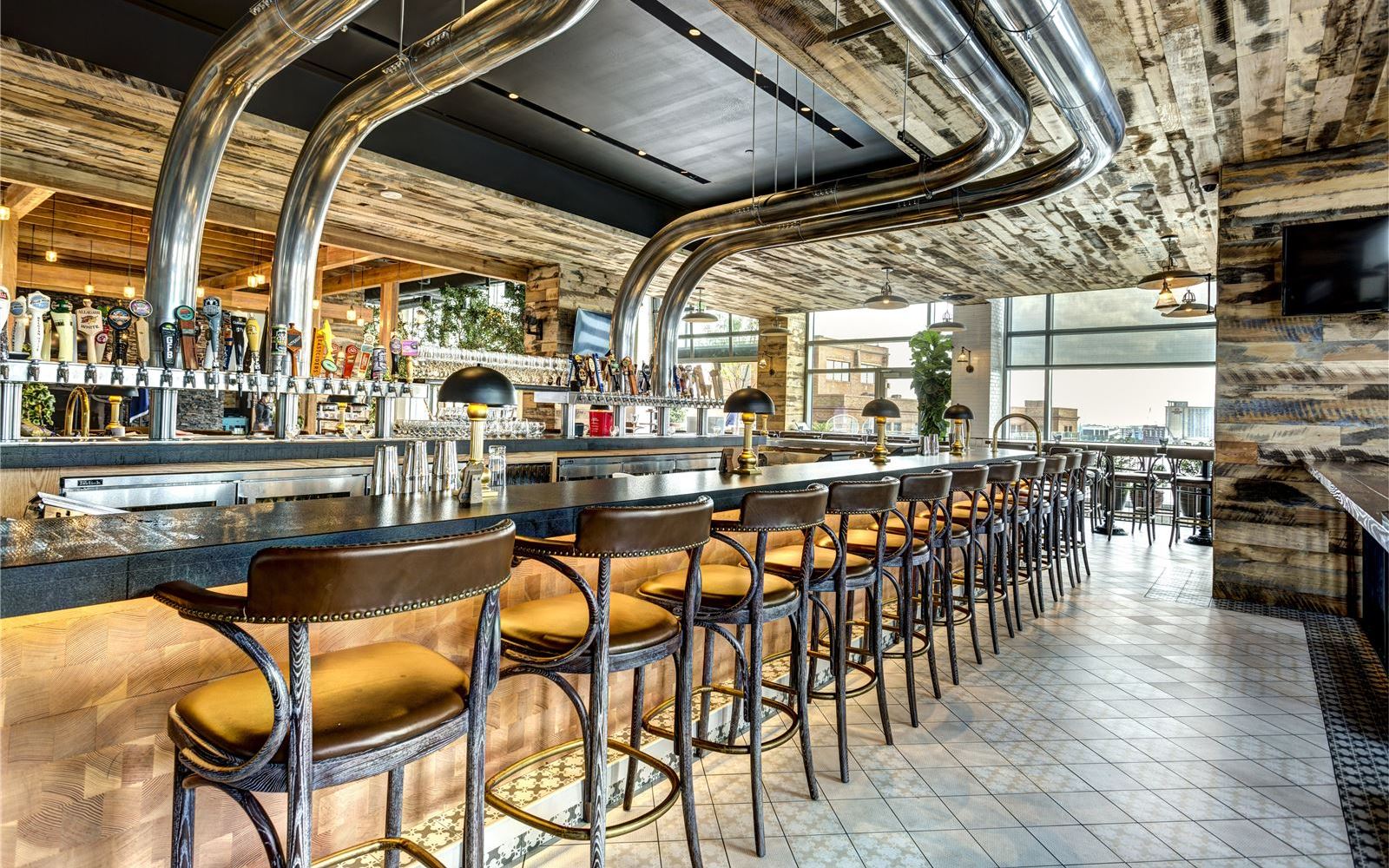 Upscale Norfolk Restaurants Rooftop Bar Hilton Norfolk The Main